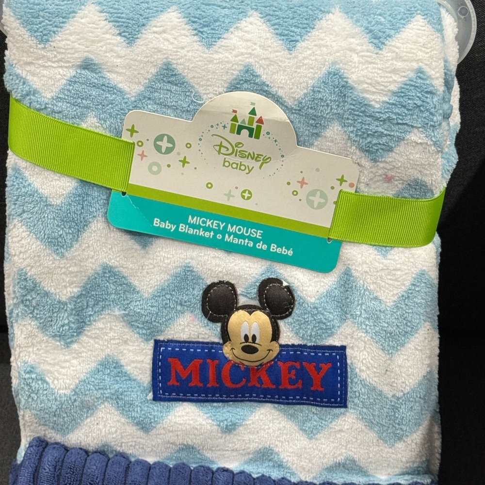 Disney Mickey Mouse chevron Baby blanket 30”x40”